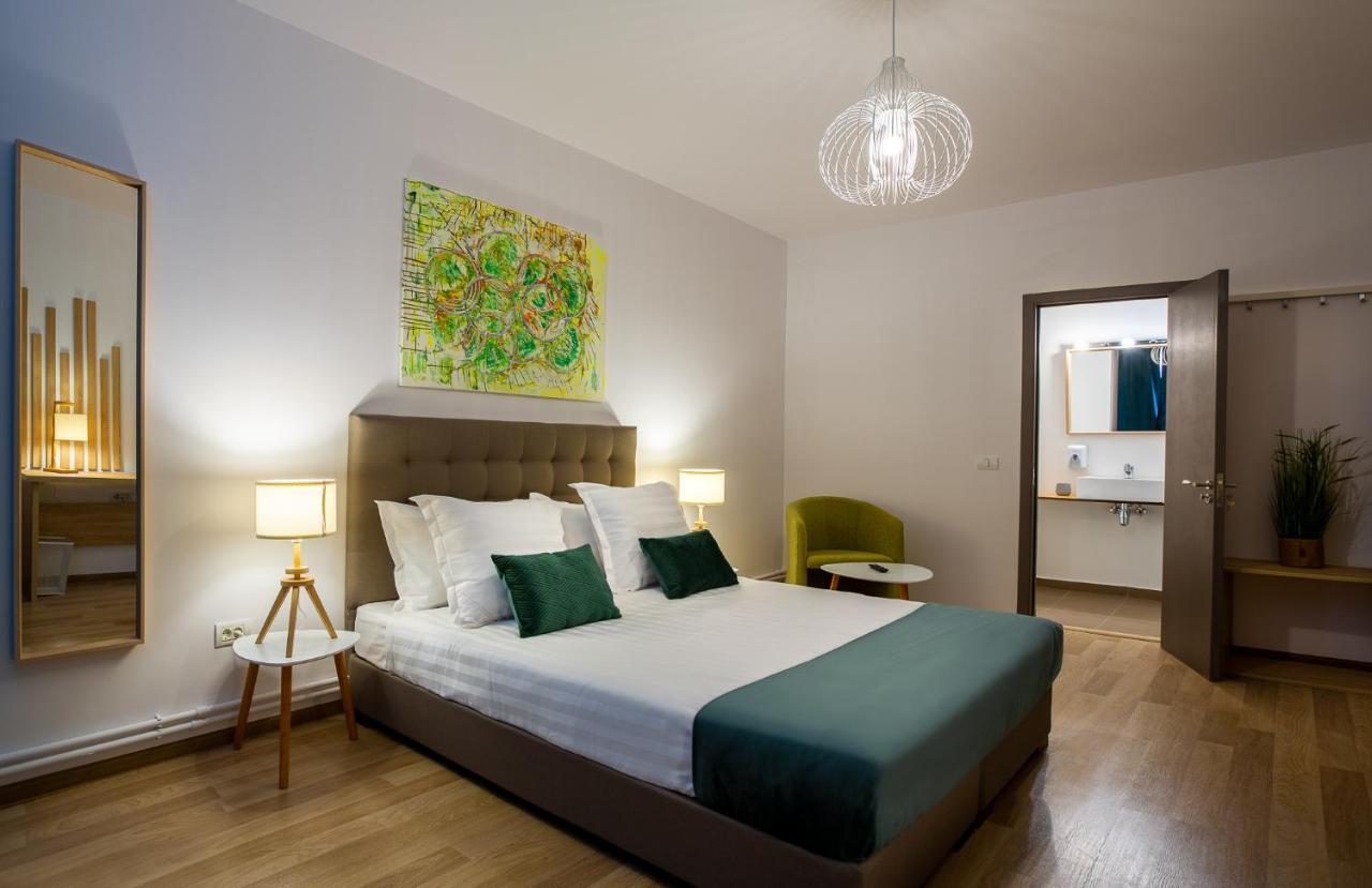 Lagom Hotel Bukarest Exteriör bild